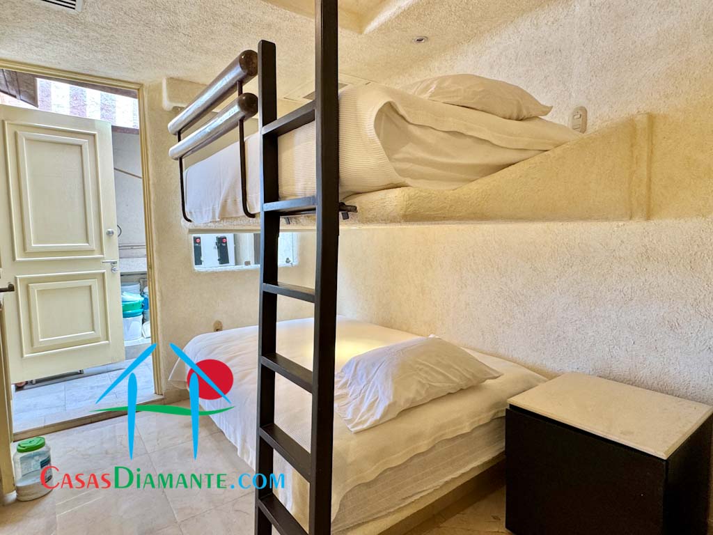 Brisas Diamante Villa 100 - Cuarto de servicio 2 Brisas Diamante Villa 100 - Cuarto de servicio 2